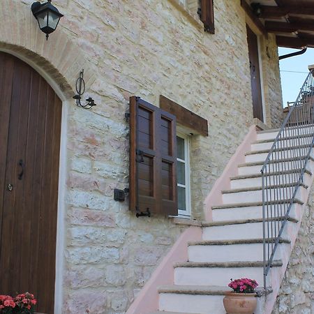 B&B Il Poggetto Serra Sant'Abbondio Exterior photo