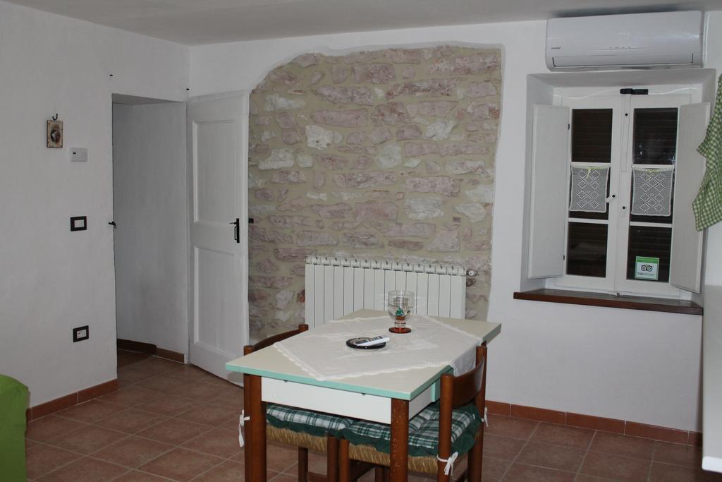 B&B Il Poggetto Serra Sant'Abbondio Room photo